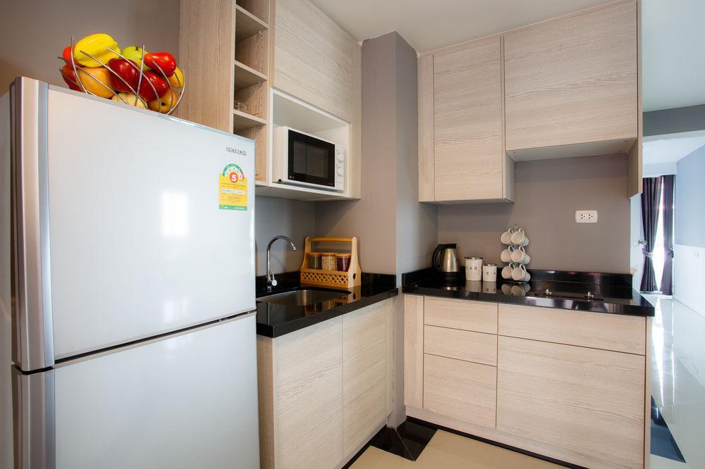 The Capital Resort @ Sukhumvit 50 Bangkok Eksteriør billede A modern Thai kitchen