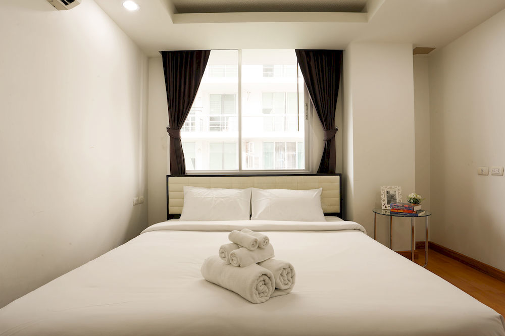 The Capital Resort @ Sukhumvit 50 Bangkok Eksteriør billede A bedroom at a hotel