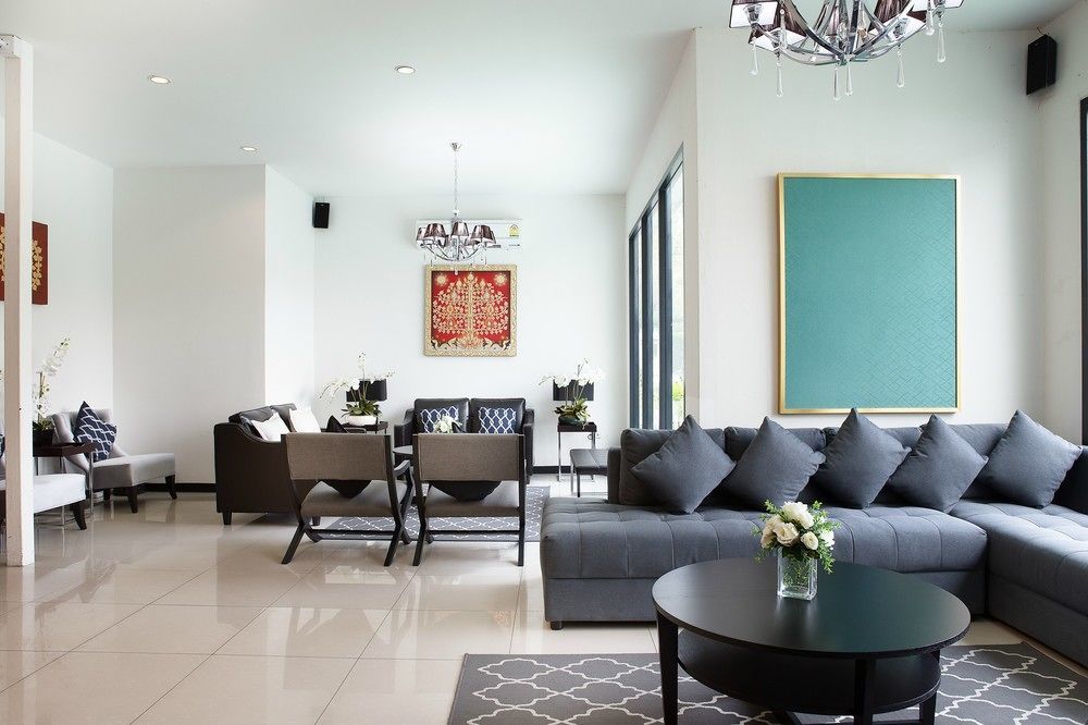 The Capital Resort @ Sukhumvit 50 Bangkok Eksteriør billede A living room in a house